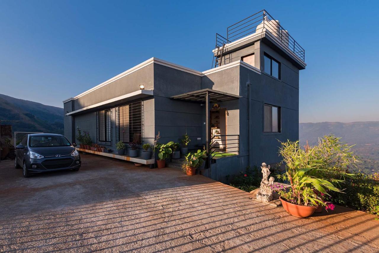 Eyes On The Lake By Stayvista - A Hillside Villa With A Captivating View Of The River Pune Exterior photo